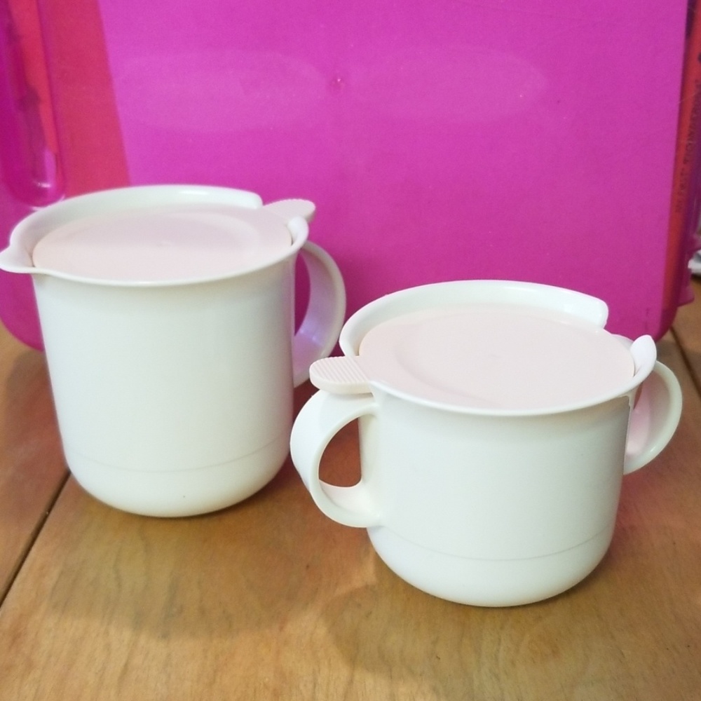 Vintage Tupperware sugar and creamer set